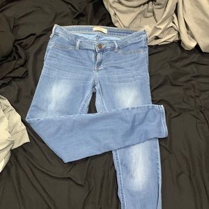 Hollister jeans